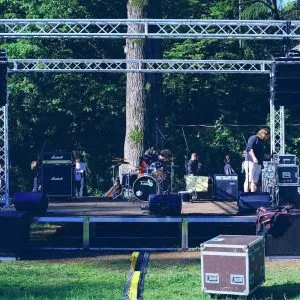 Aluminum-portable-stage-300x300