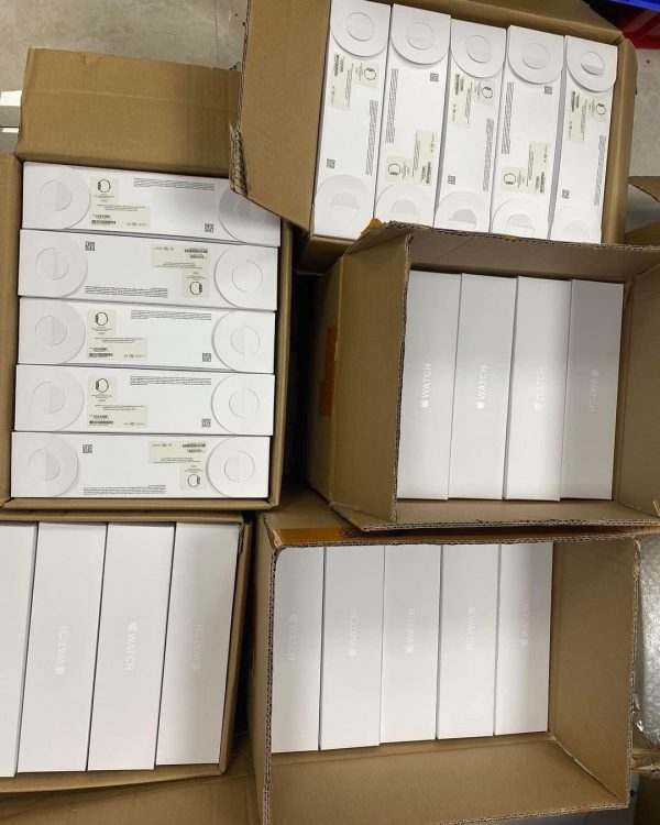 Apple-watch-series-8-pallets-for-sale-600x750