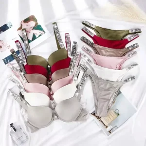 Victoria-secret-underwear-pallets-12-300x300