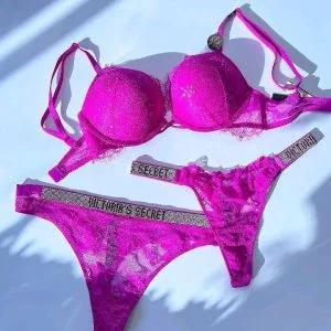 Victoria-secret-underwear-pallets-7-300x300