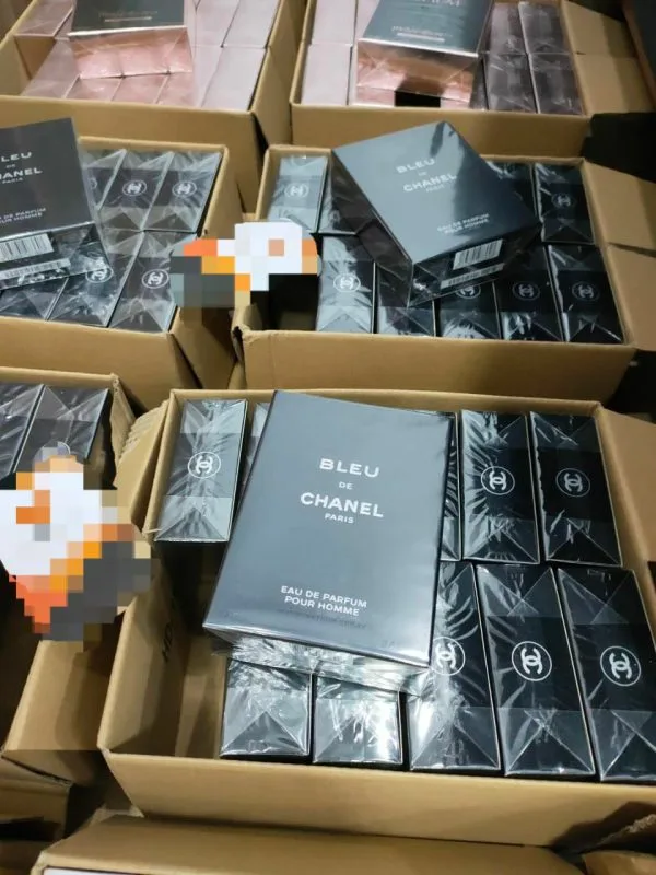 authentic-perfume-600x800