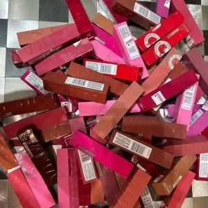 ladies-makeup-pallets3-300x300