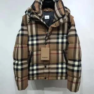 photo_2023-07-09_04-46-58-810x1013-1-300x300