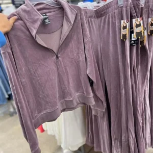 photo_2023-07-21_03-39-47-810x1013-1-300x300